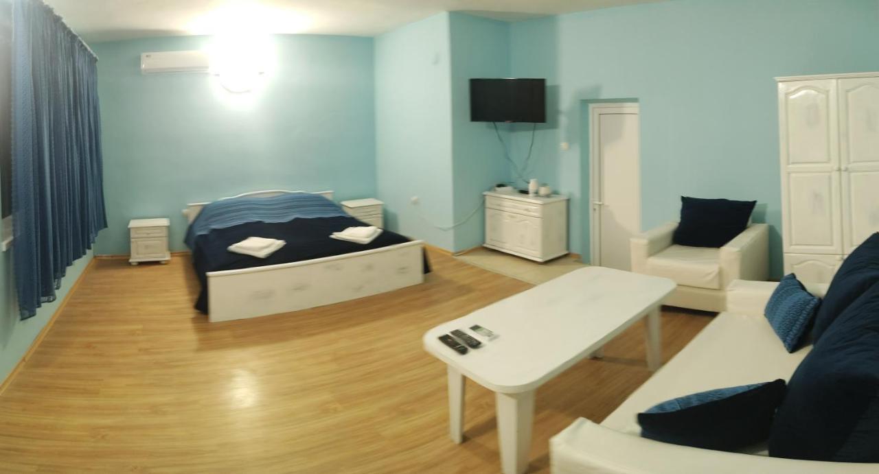 Хотел Тримата Мускетари Varna Exterior foto